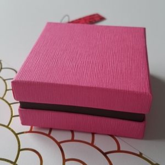 Multilayer Gold Necklace (Comes with a box) - Picture 15 of 15